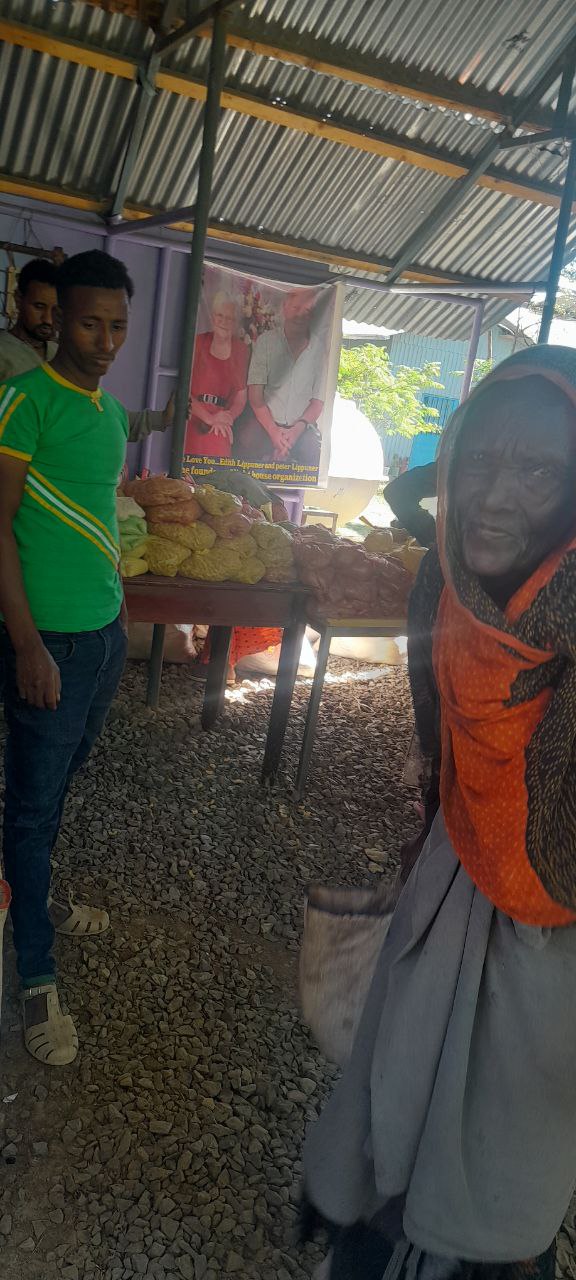 Community market interaction