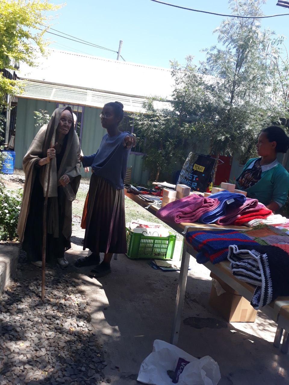Textile market vendor support